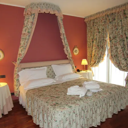 Green Hotel-3