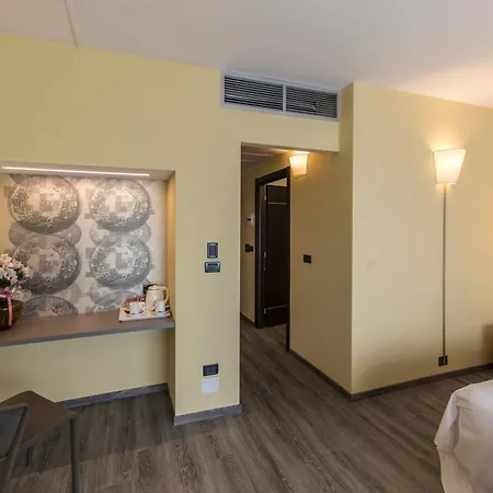 Hotel Donatello Imola-3
