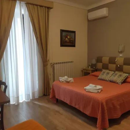 Bed & Breakfast Hostel H24-3