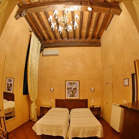 Hotel Italia Cortona-3