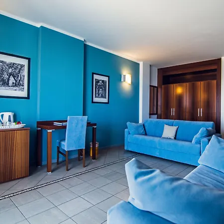 Aregai Marina Hotel&Residence-2