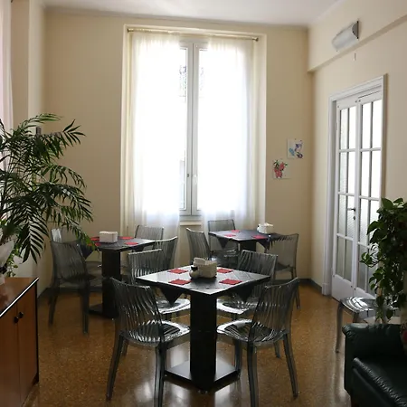 Hotel Cairoli-3