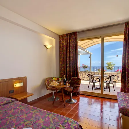 Hotel Le Terrazze-3