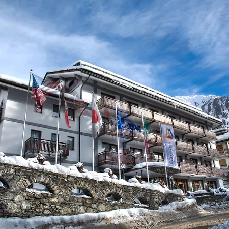Cresta Et Duc Hotel-3