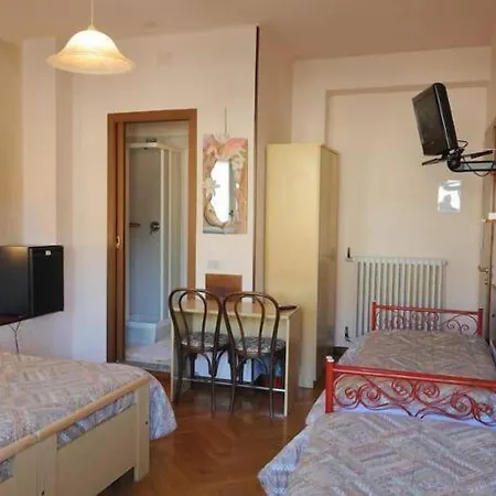 Hotel Elena-3