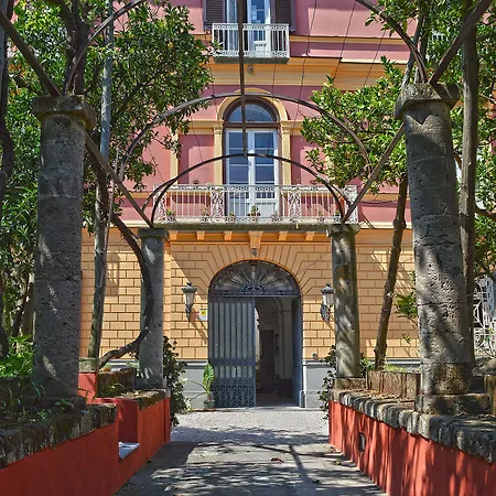 The Secret Garden Relais-2