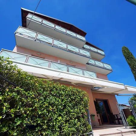 Hotel Clarin 14 By Dori-3