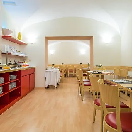 Hotel Garibaldi-2