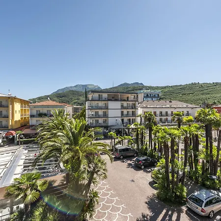 Parc Hotel Flora S-3
