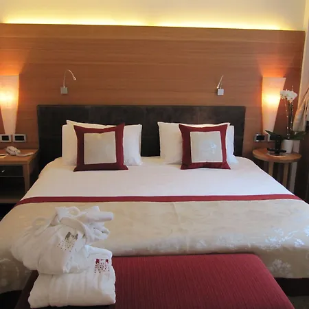 Majestic Hotel-3