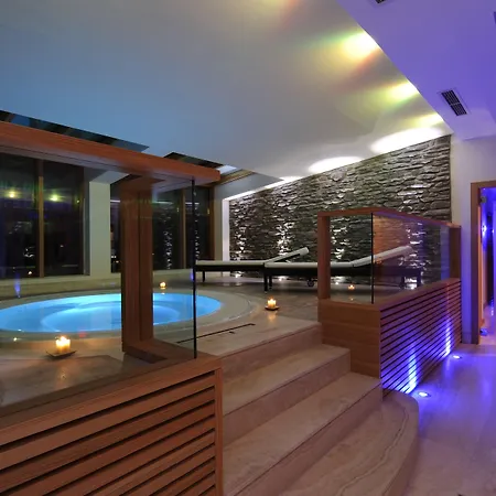 Majestic Hotel-2