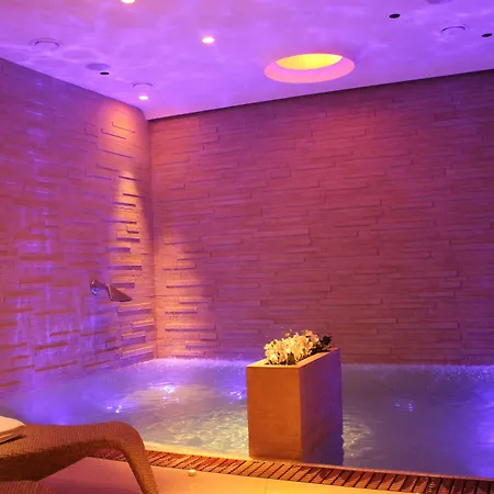 Hr Hotel & Spa-3