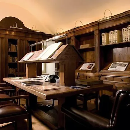 Relais&Chateaux Palazzo Seneca-3