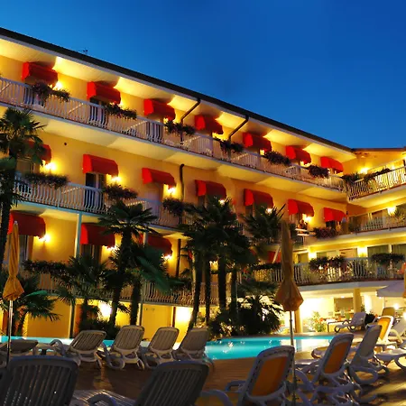 Hotel Capri Bardolino 3S-2