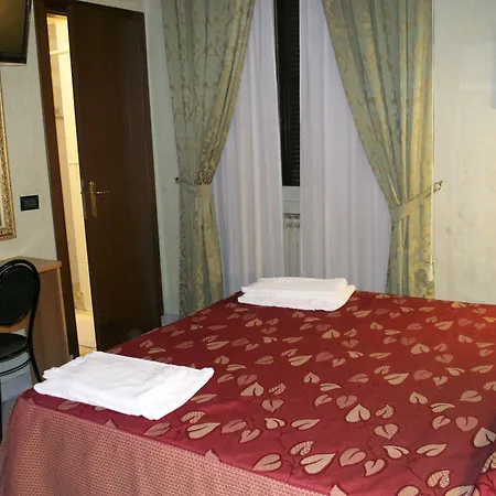 Hotel Ferrarese-2