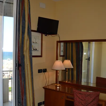 Hotel Audi Frontemare-3