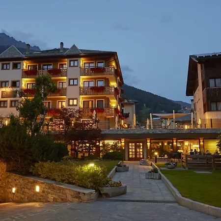 Hotel Rezia-3