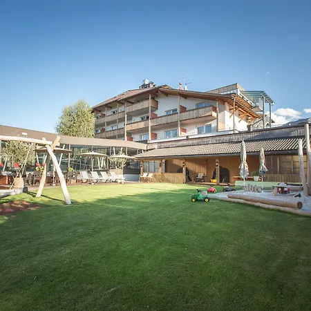 Hotel Fameli-3