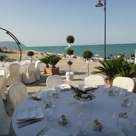 Life Hotel Seaview & Spa-3