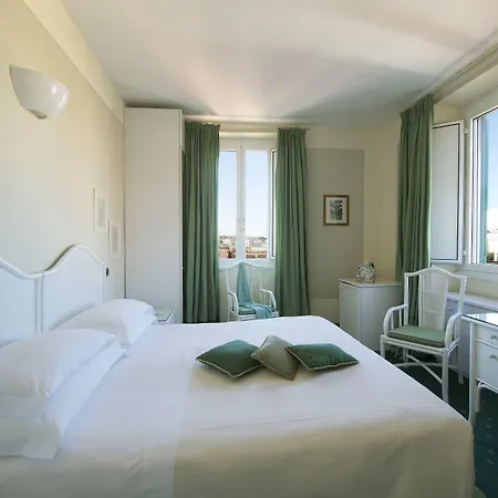 Hotel Gregoriana-3