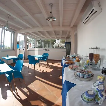 Yachting Club Mare-2