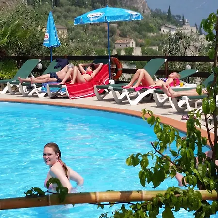 Hotel Augusta Garnì-3