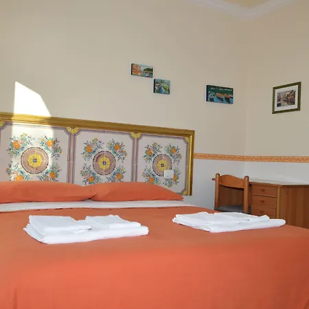 Le Ginestre di Capri BB&Holiday House-3