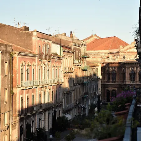 Al Teatro Massimo Suites-3