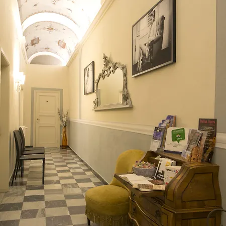 B&B Pantaneto - Palazzo Bulgarini-3