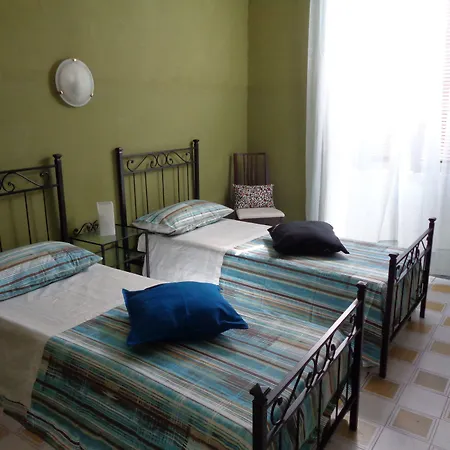 Hotel Giamaica For Girls & Ladies Only-2