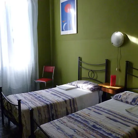 Hotel Giamaica For Girls & Ladies Only-3