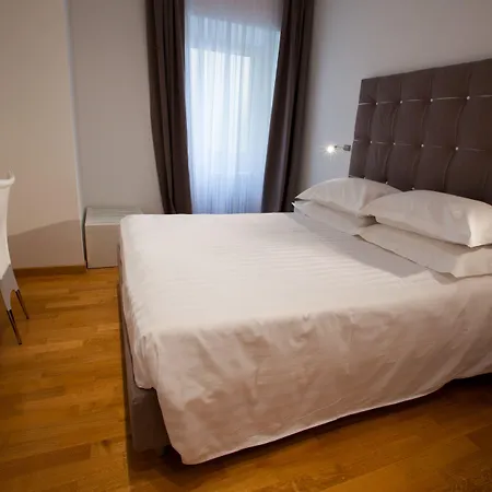 Melody Suite Rome-2