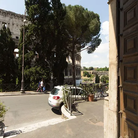B&B Colosseo Panoramic Rooms-2