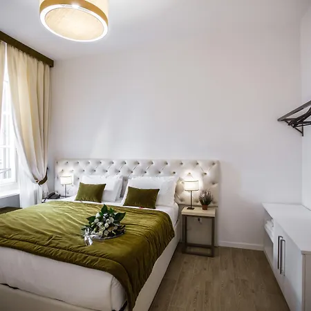 Chic & Town Luxury Rooms Piazza Di Spagna-2