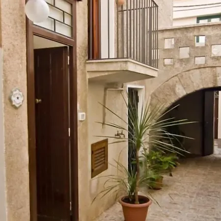 Antico Borgo - Romantic Rooms In Medieval Erice-2