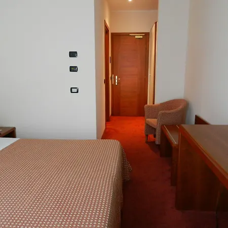 Eurohotel Palace Maniago-2