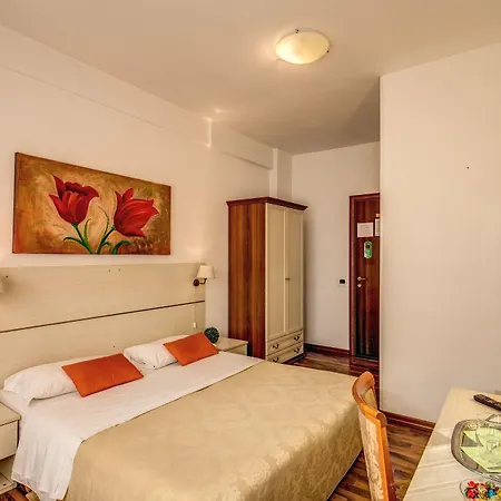 Trastevere Rooms-3