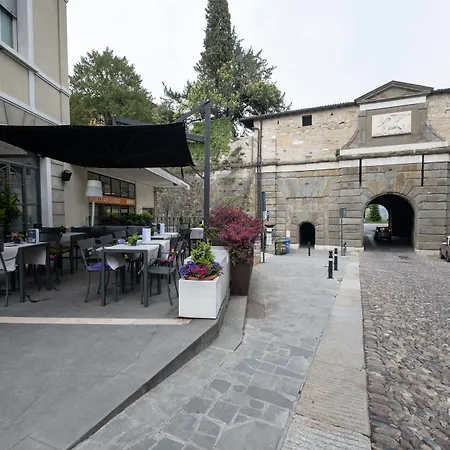 Fuori Porta House-2