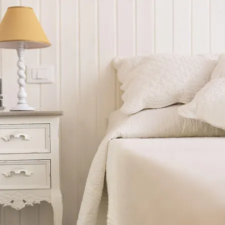 Lungomare Rooms & Charme-2