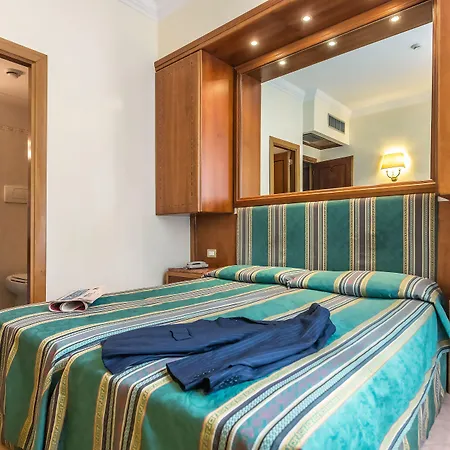 Raeli Hotel Floridia-3