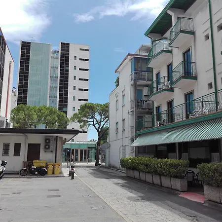 Hotel Apollo-2