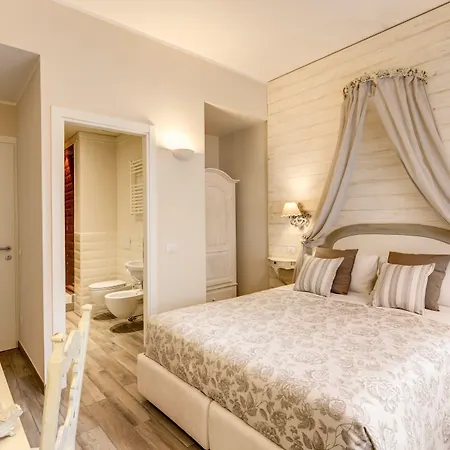 Casa Tua Vaticano Guest House-2