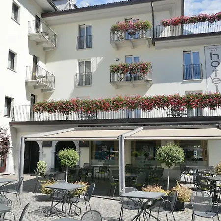 Hotel San Lorenzo Chiavenna-3