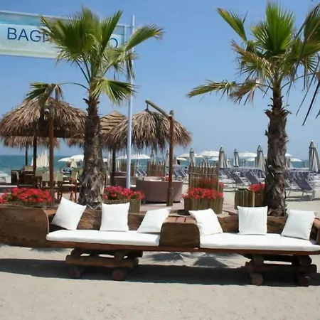 Hotel Torremaura Fronte Mare Con Beach Club-3