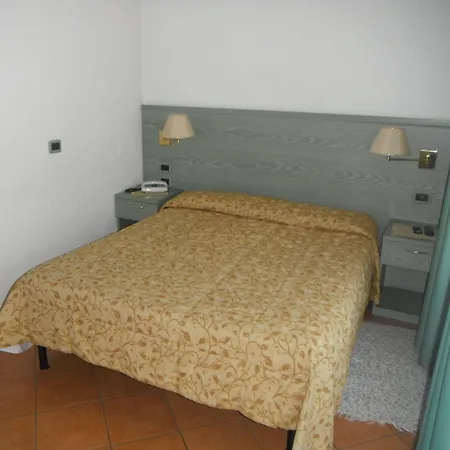 Hotel Villa Rina-3