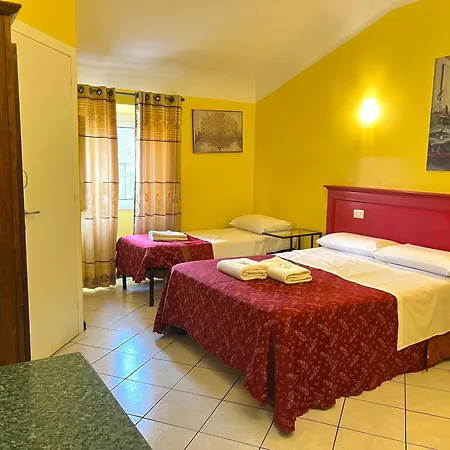 Fanti Rooms-3