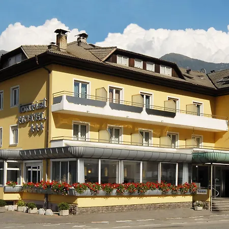 Tourist Hotel-3