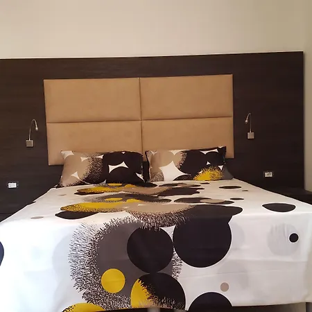 Una Finestra Su Monti-3