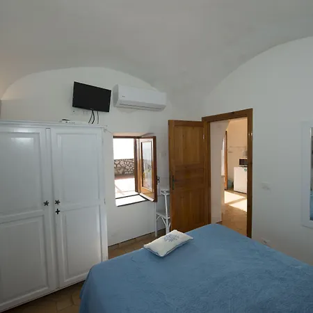 Marina del Cantone Chalet-3