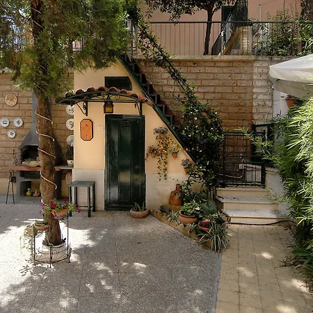 B&B Tiburtina Garden-3